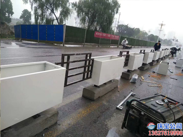 重慶玻璃鋼異形_重慶玻璃鋼座椅_重慶玻璃鋼花箱產品供應(圖4)